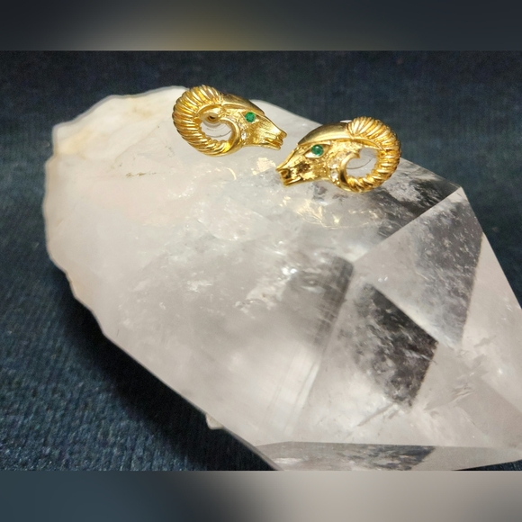 KENNETH J LANE For AVON Golden Ram's Head Earrings - Vintage - Picture 2 of 7